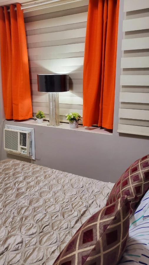 One Palm Tree Villas Condominium - Studio 10O With Balcony - Across Terminal 3 Airport 마닐라 외부 사진