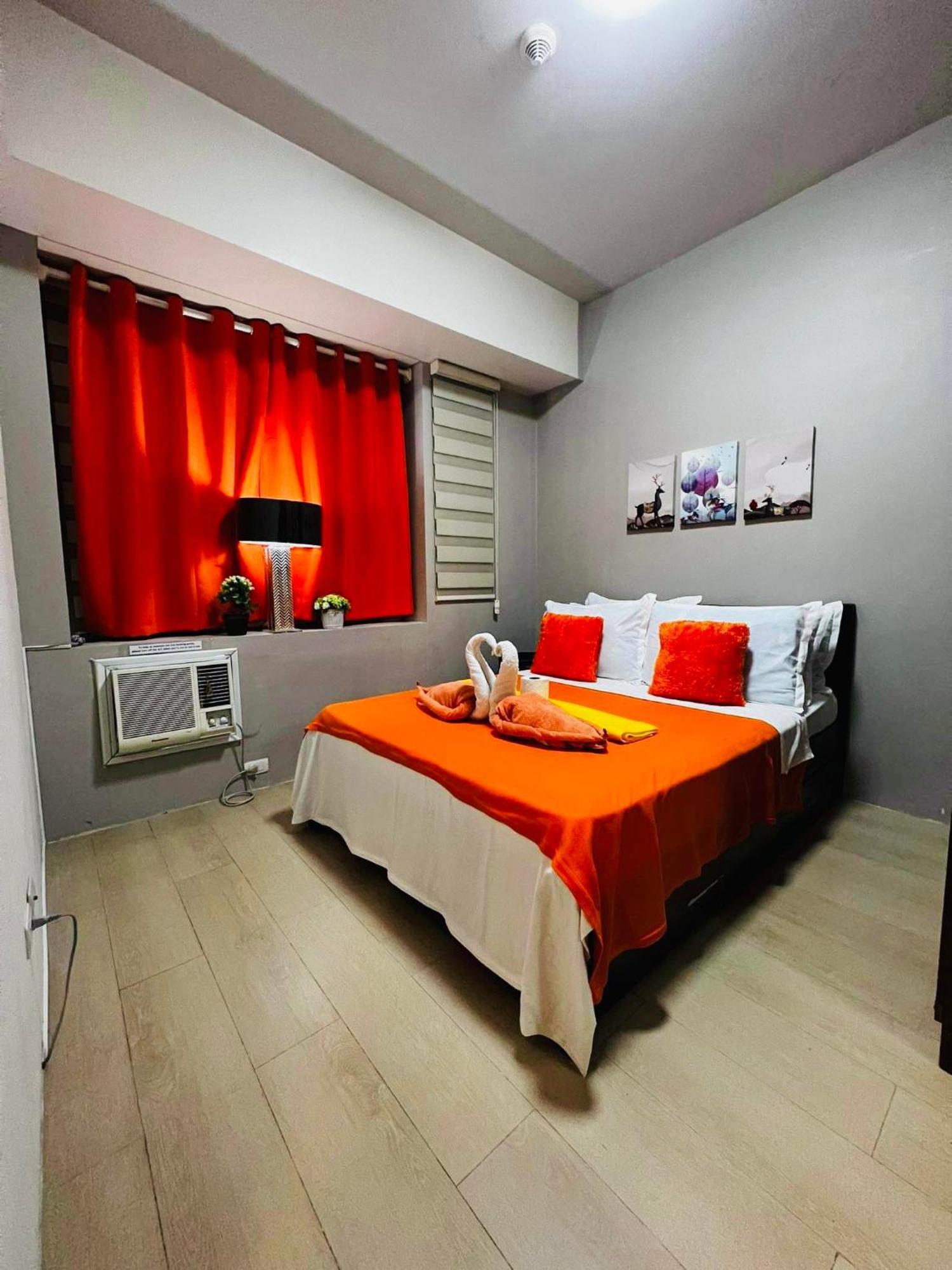 One Palm Tree Villas Condominium - Studio 10O With Balcony - Across Terminal 3 Airport 마닐라 외부 사진