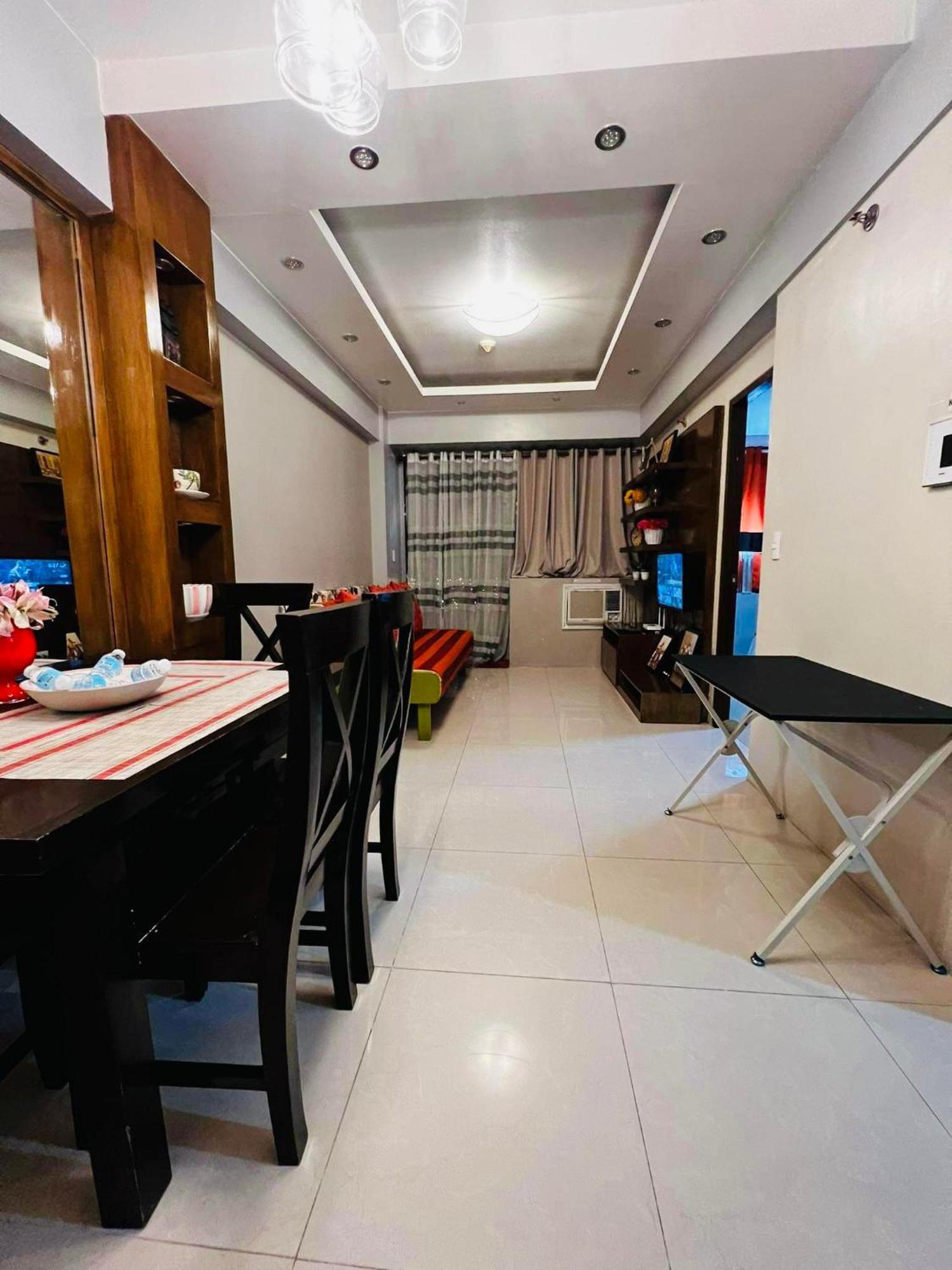 One Palm Tree Villas Condominium - Studio 10O With Balcony - Across Terminal 3 Airport 마닐라 외부 사진